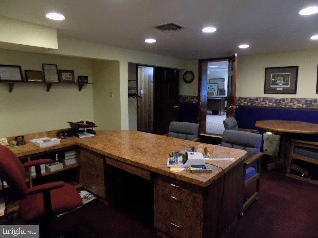 175 WHITE HORSE RD W