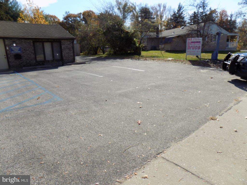 175 WHITE HORSE RD W