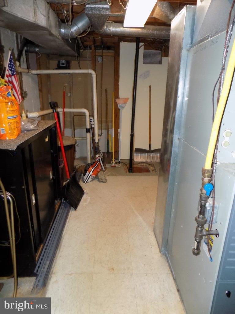 175 WHITE HORSE RD W