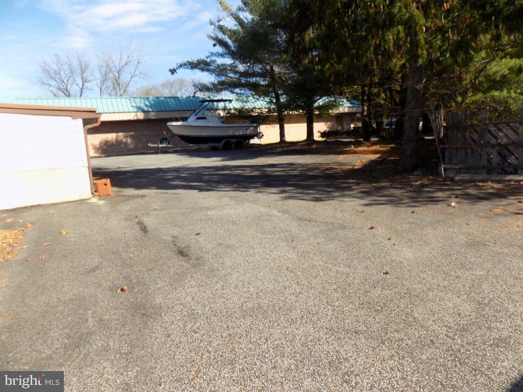 175 WHITE HORSE RD W