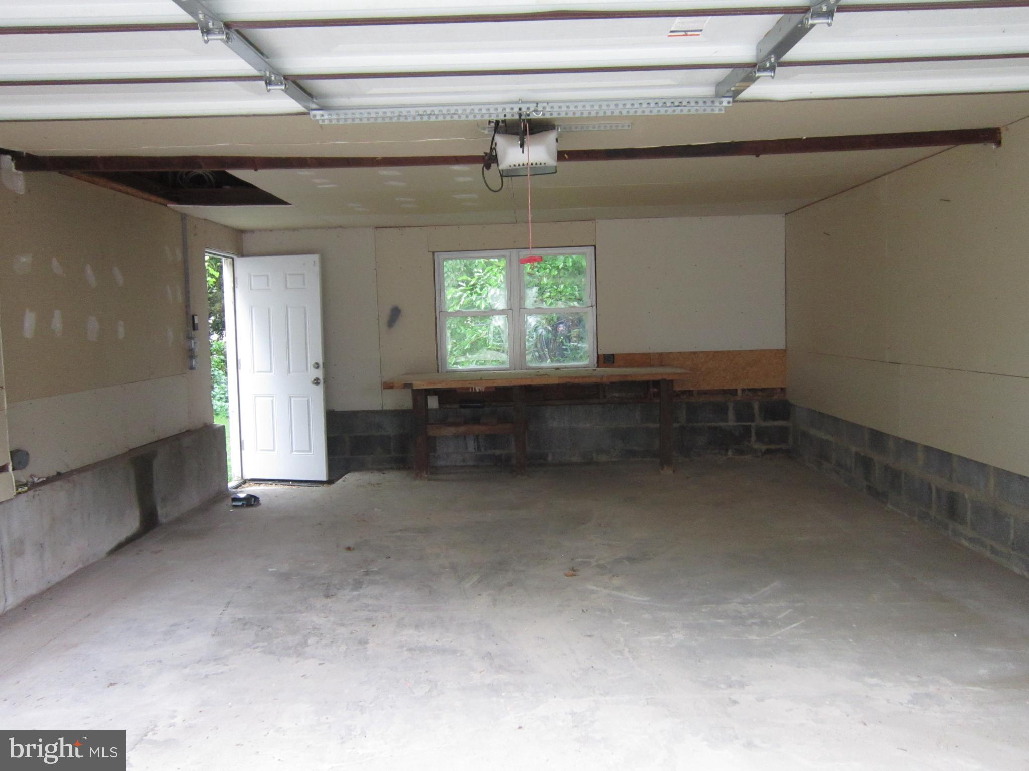 108 S BURNT MILL ROAD