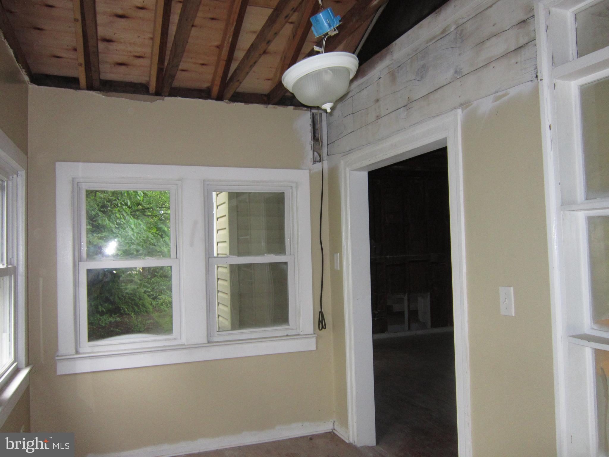 108 S BURNT MILL ROAD