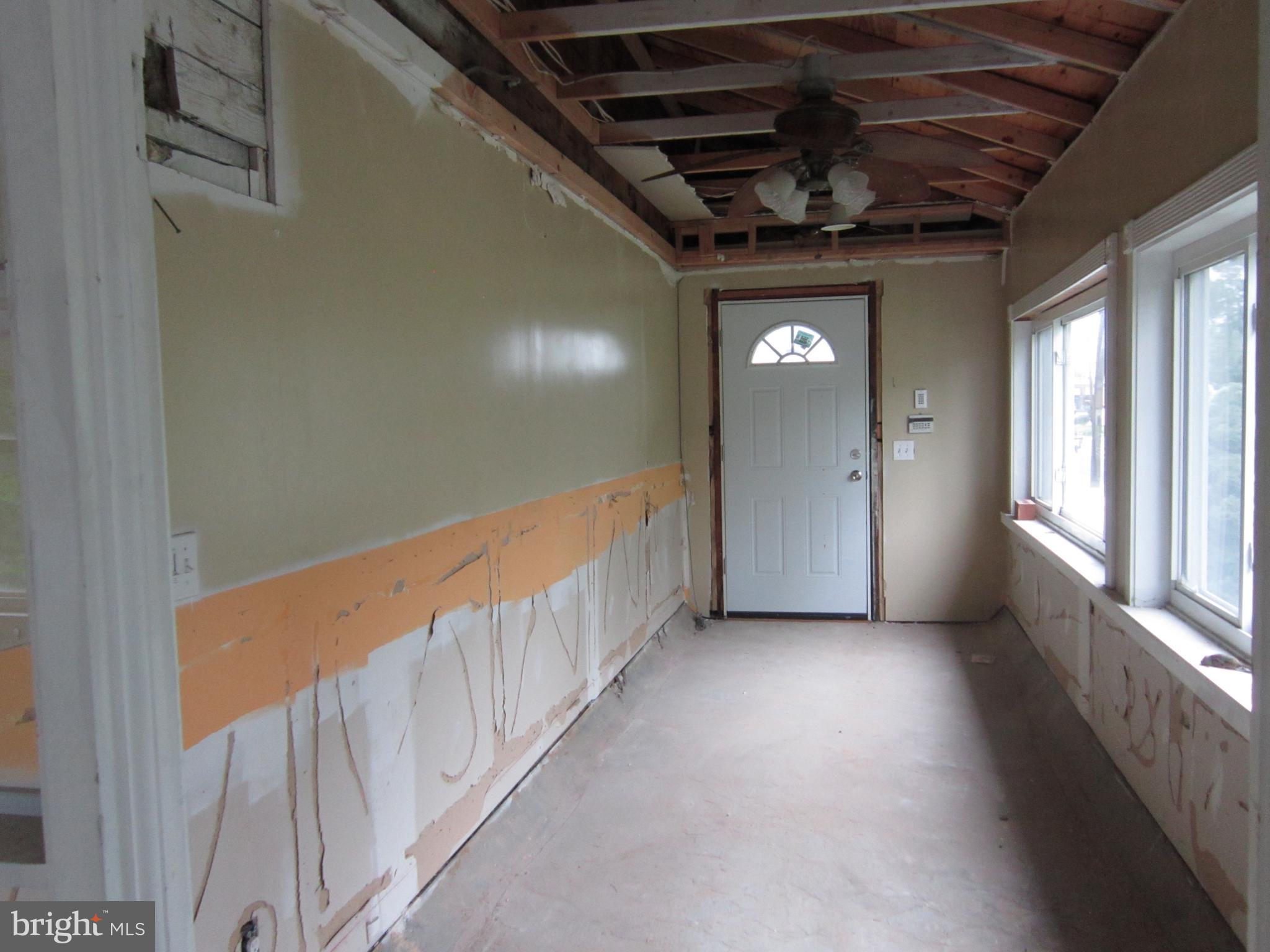 108 S BURNT MILL ROAD