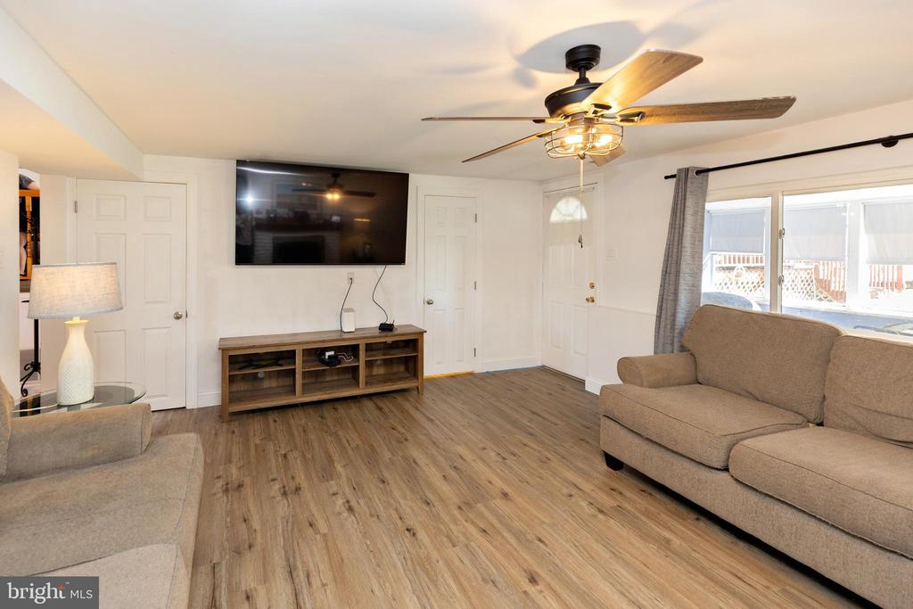 41 HOLLYOKE ROAD