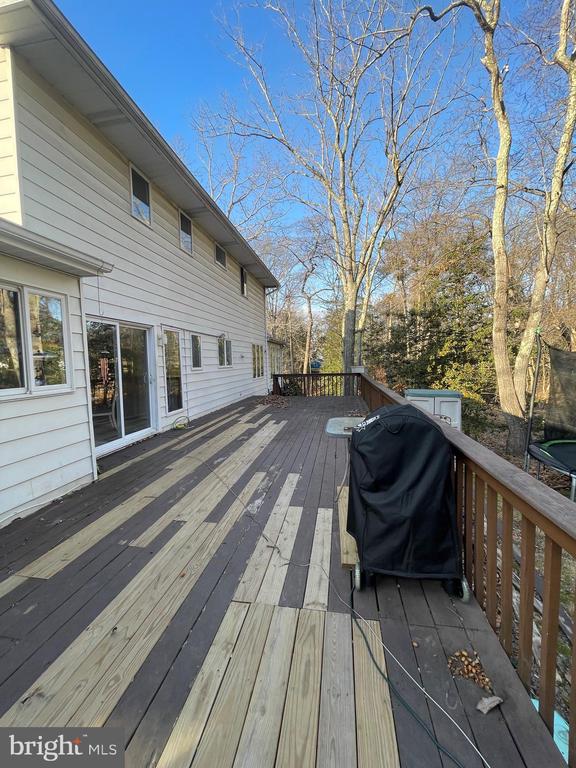 150 N SMITH TERRACE