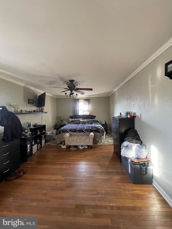 150 N SMITH TERRACE