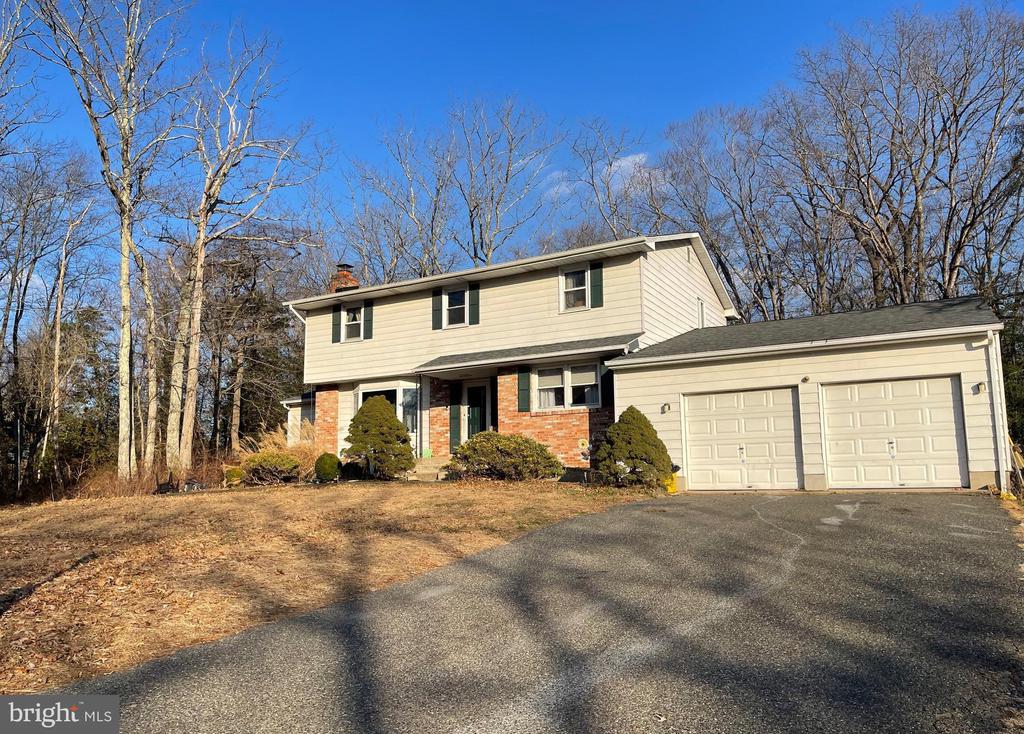 150 N SMITH TERRACE