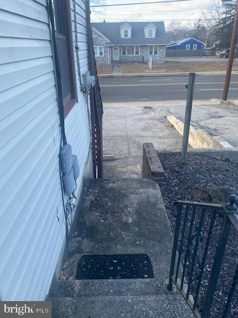 175 WHITE HORSE ROAD W 2