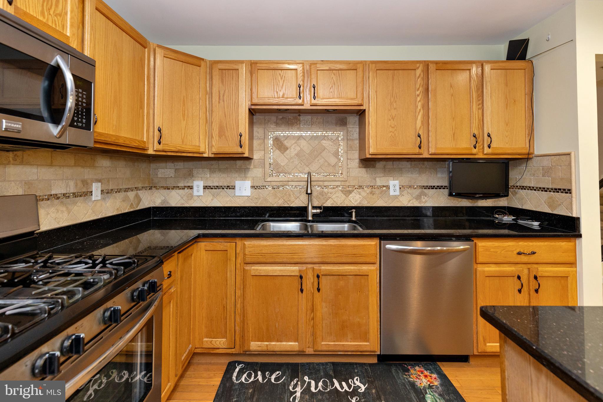 2049 BROADACRES DRIVE