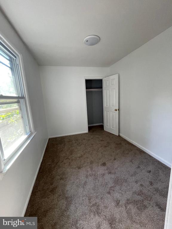 711 E MAPLE Unit: 2