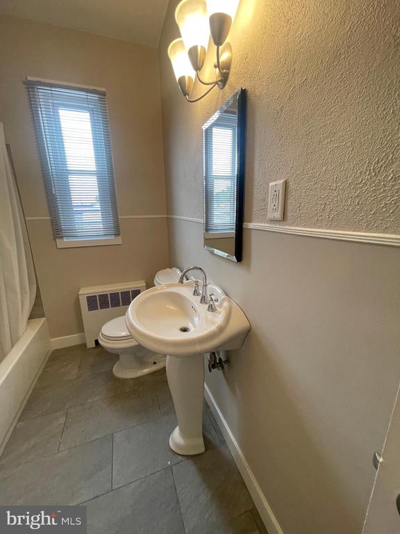 217 N BLACK HORSE PIKE Unit: 2