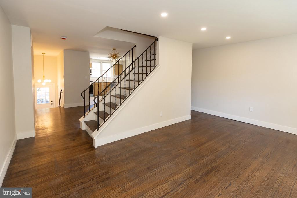 116 LAUREBA AVENUE