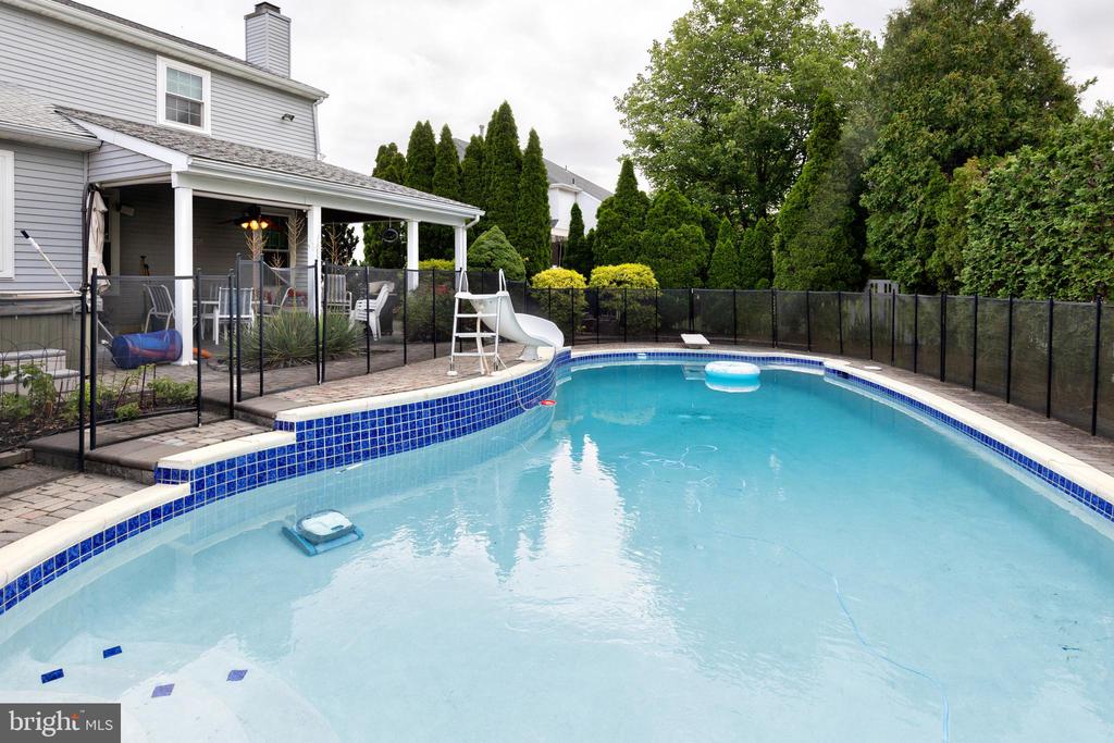 109 RABBIT RUN ROAD