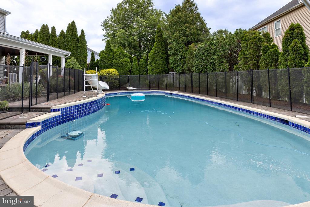 109 RABBIT RUN ROAD