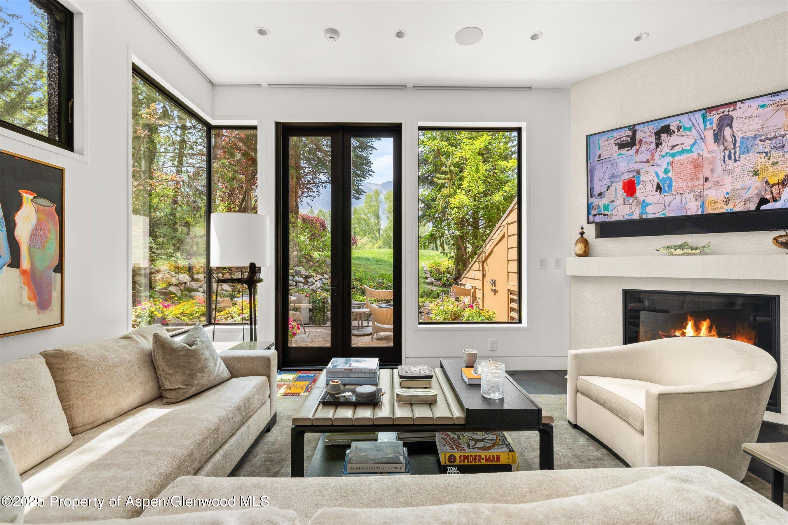 155 Lone Pine Road, Unit 12