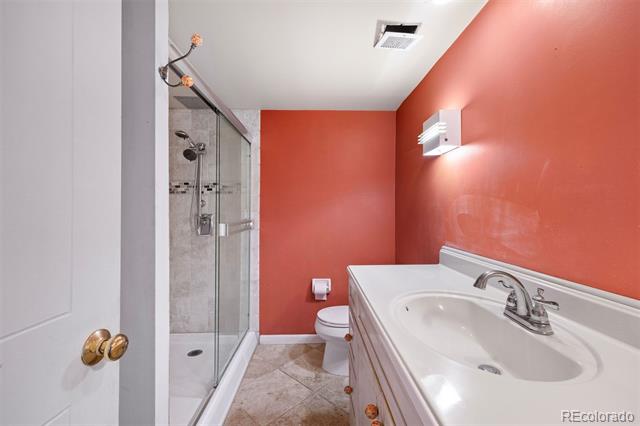 1250 N Humboldt Street Unit: 202