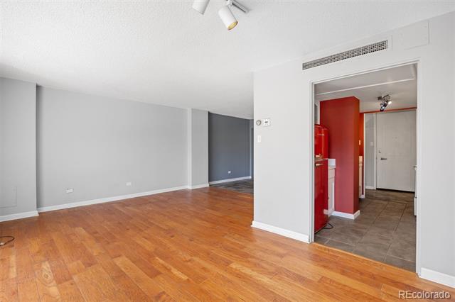 1250 N Humboldt Street Unit: 202