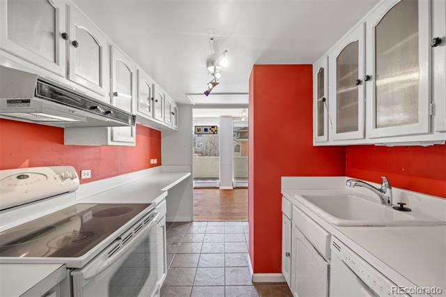 1250 N Humboldt Street Unit: 202