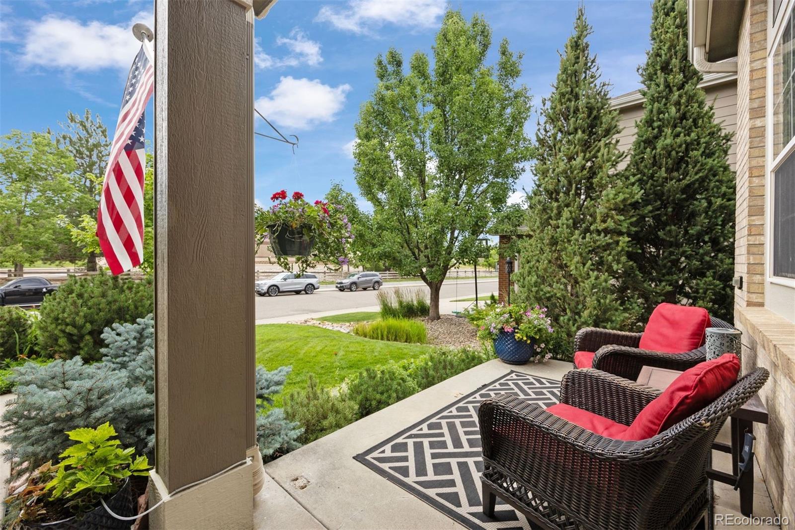 10060 Royal Eagle Lane