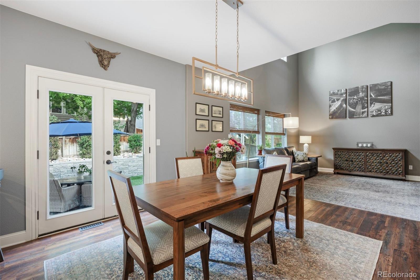 10060 Royal Eagle Lane