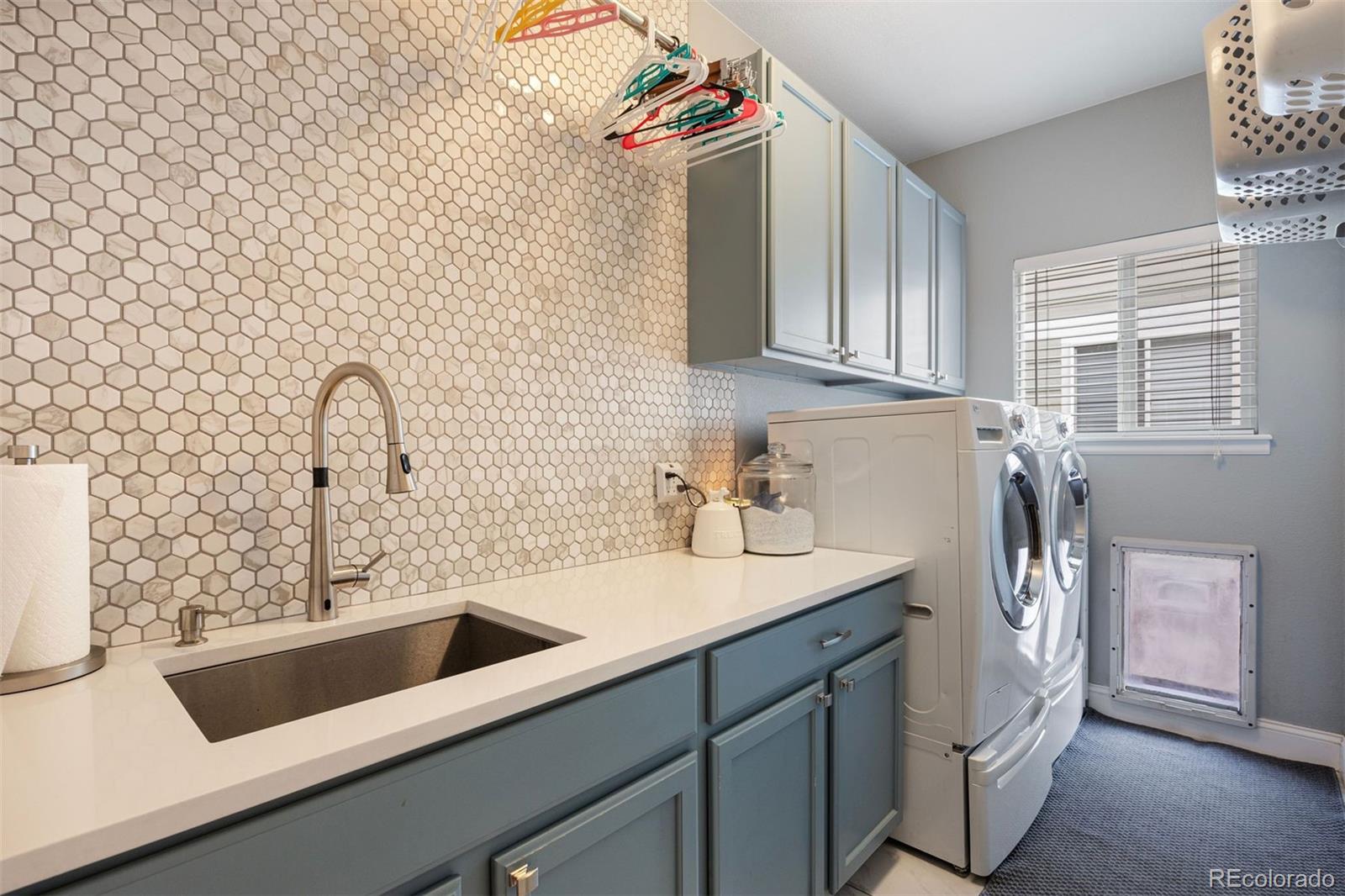 10060 Royal Eagle Lane