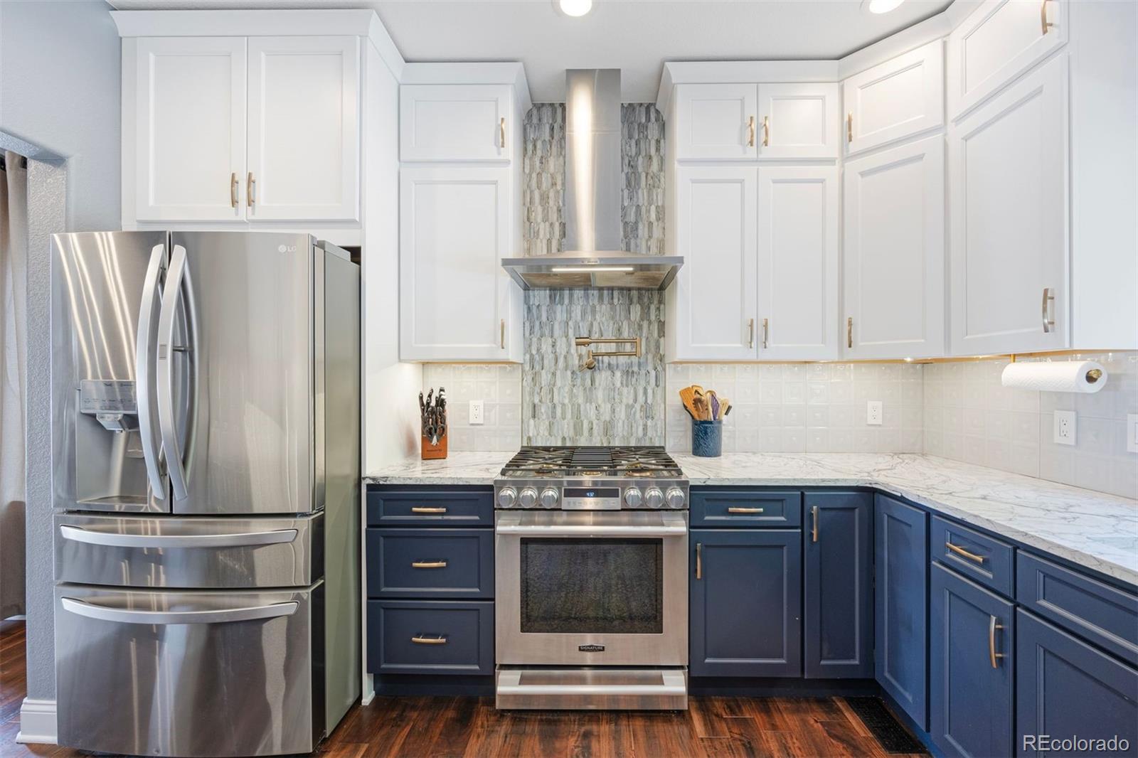 10060 Royal Eagle Lane