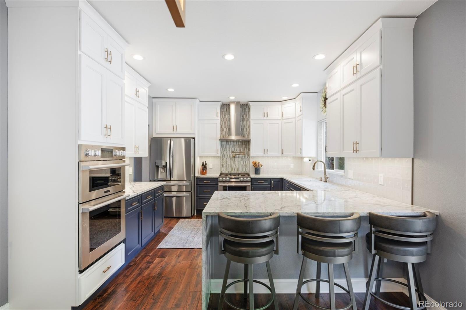 10060 Royal Eagle Lane