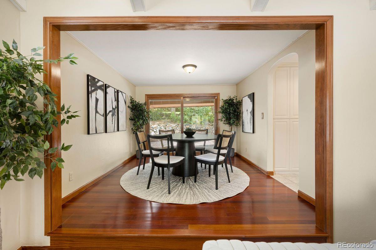 6528 S Oneida Court