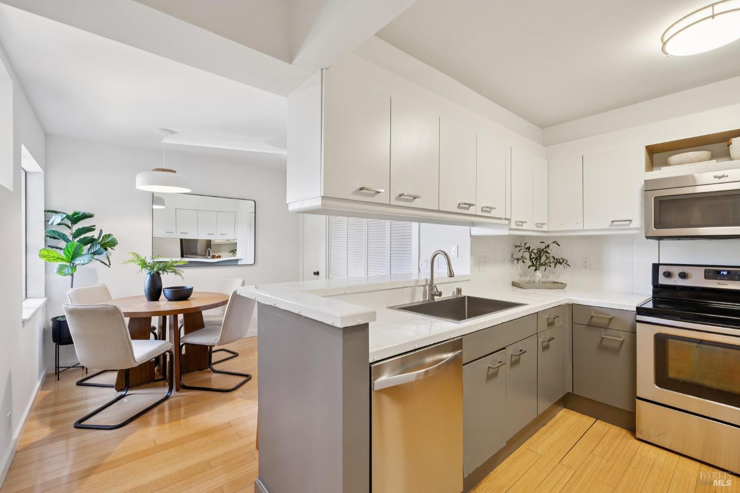 121 Professional Center Parkway