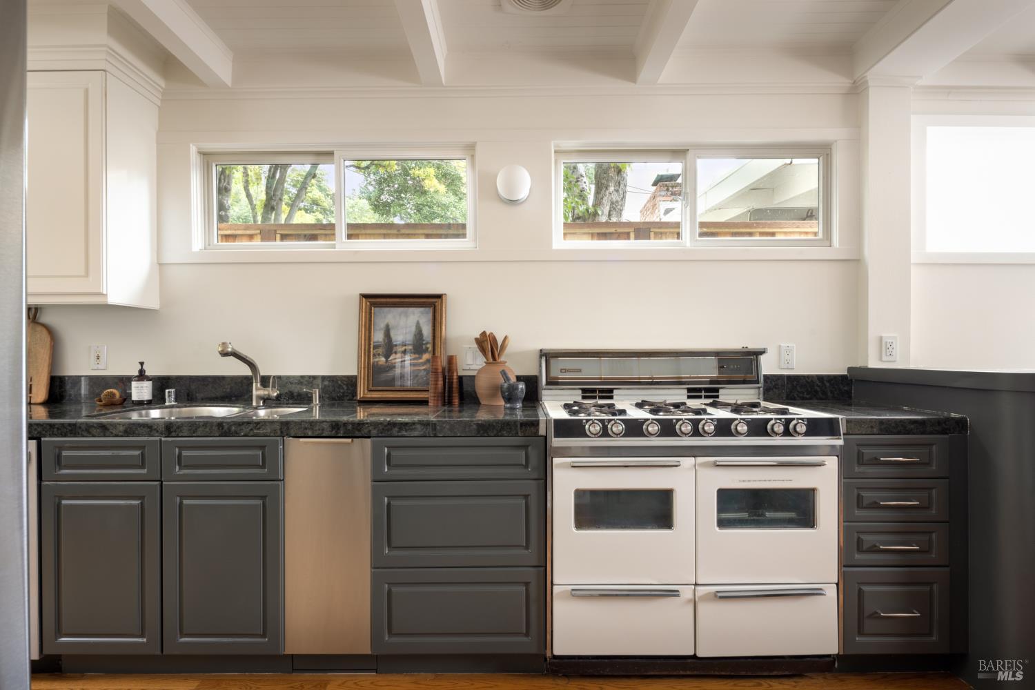 527 Belle Avenue