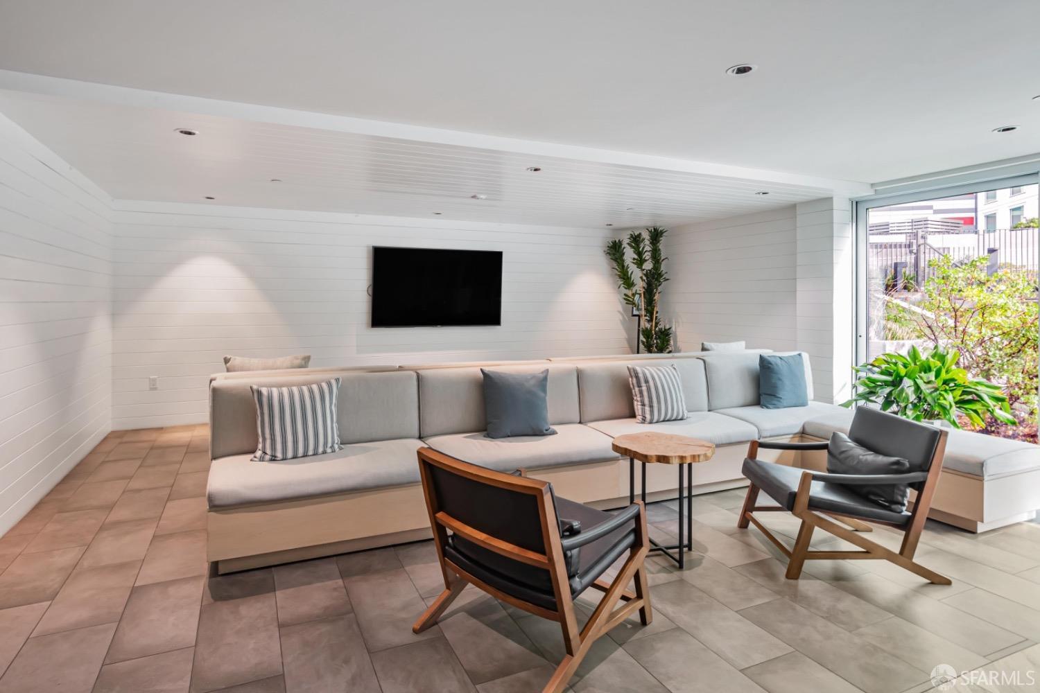 110 Channel Street #522