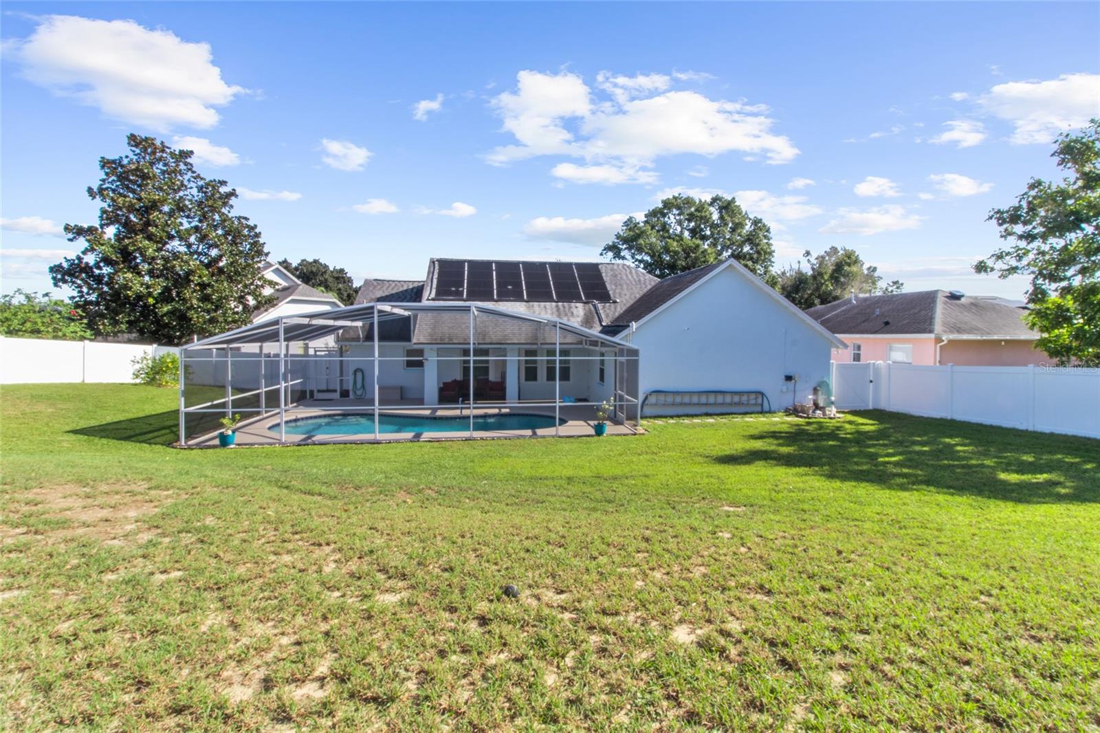 5864 LOMA VISTA DR W