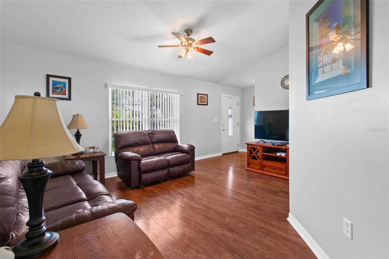 5864 LOMA VISTA DR W