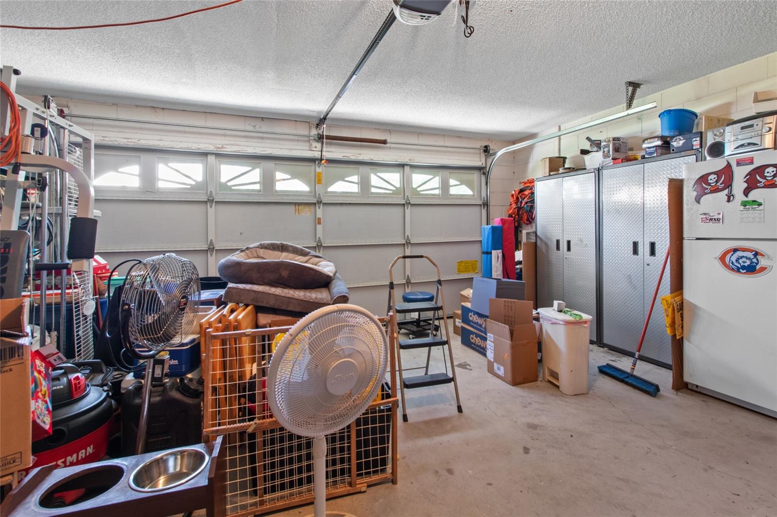 5864 LOMA VISTA DR W