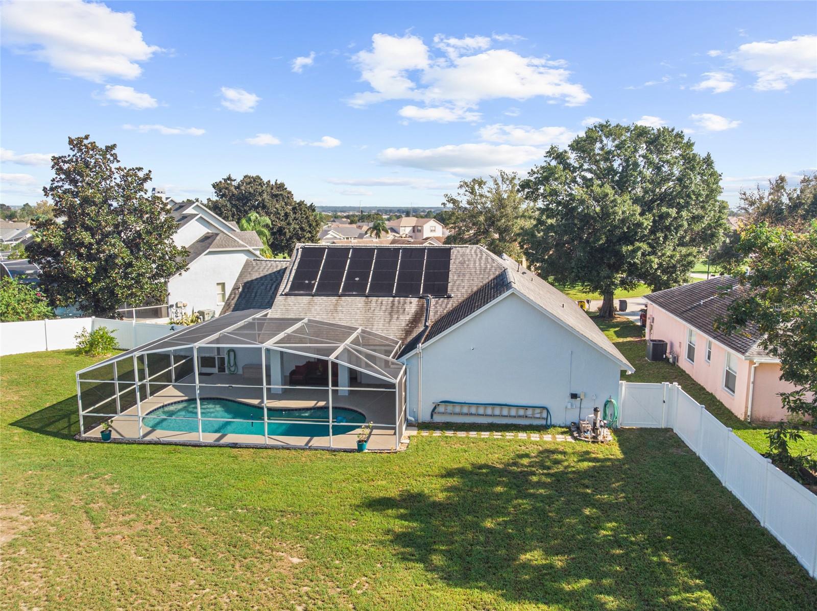 5864 LOMA VISTA DR W