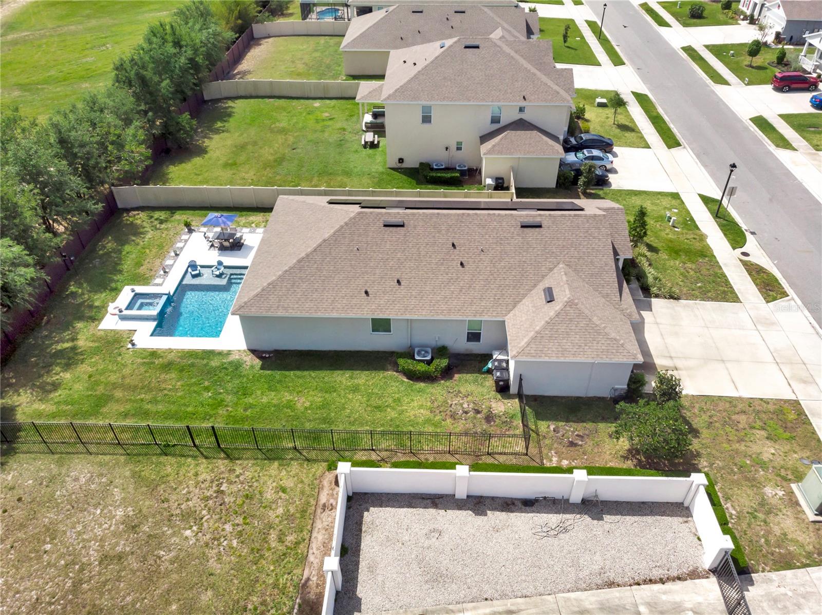 485 HALTER DR