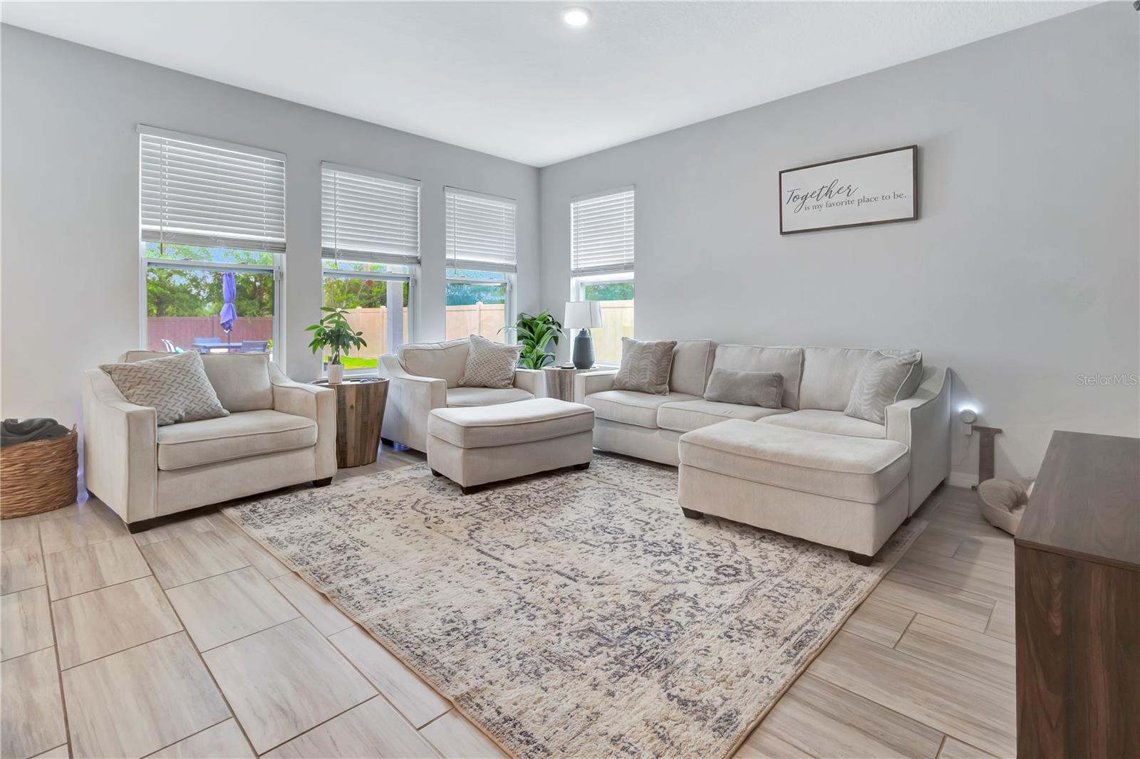 485 HALTER DR