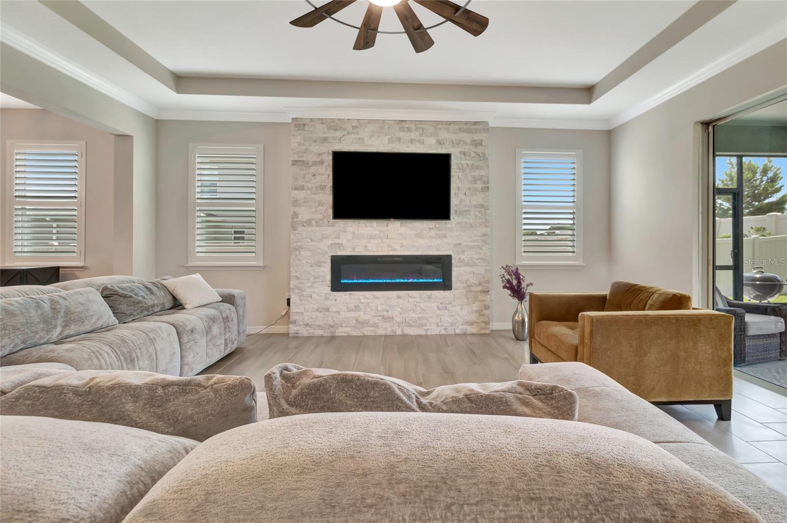 17938 HITHER HILLS CIR