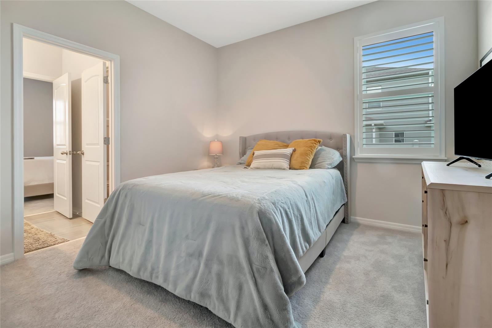 17938 HITHER HILLS CIR