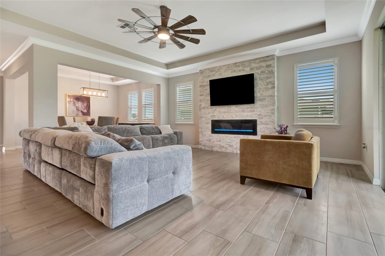 17938 HITHER HILLS CIR