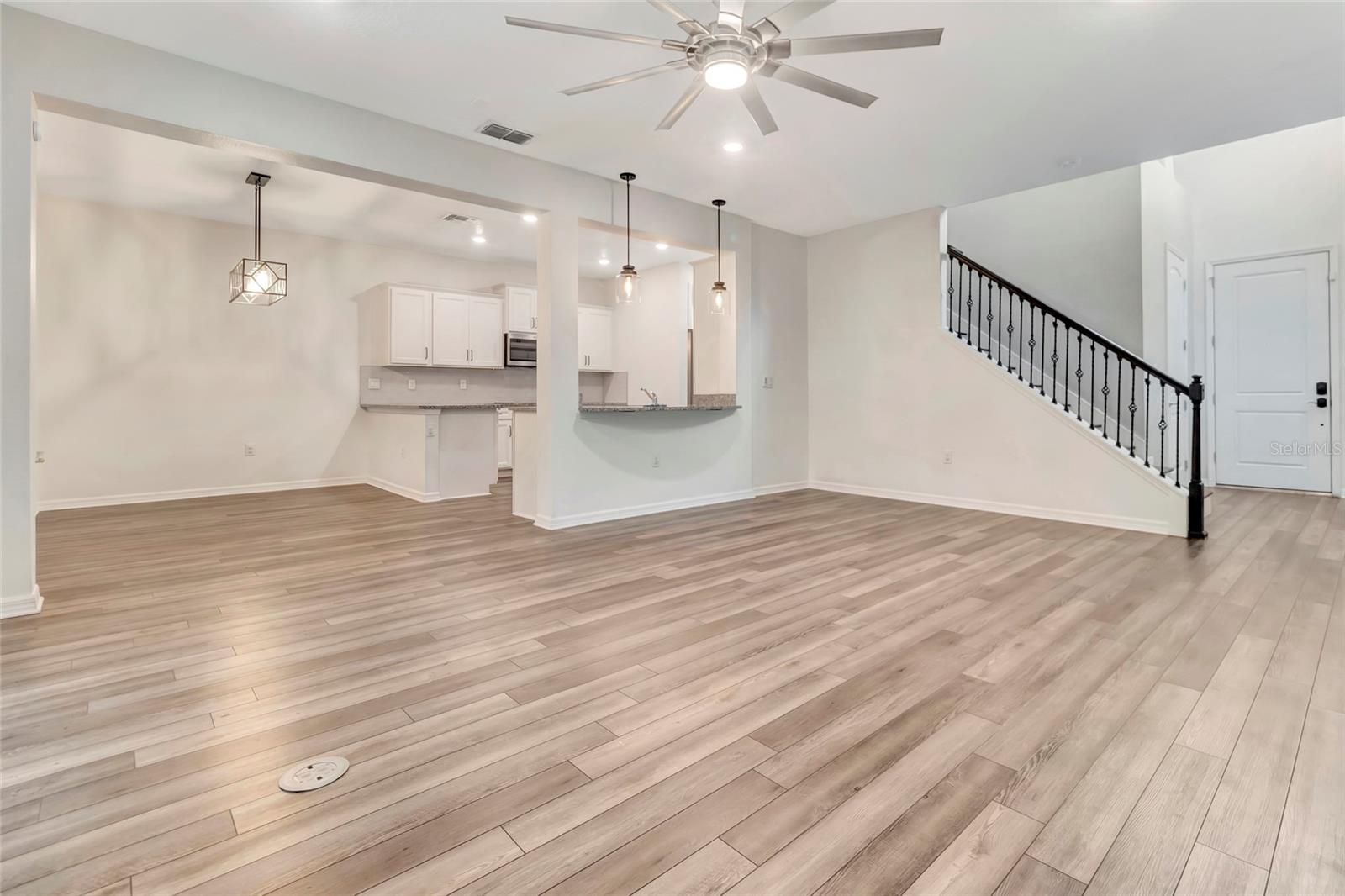 1143 BOBCAT CHASE BLVD