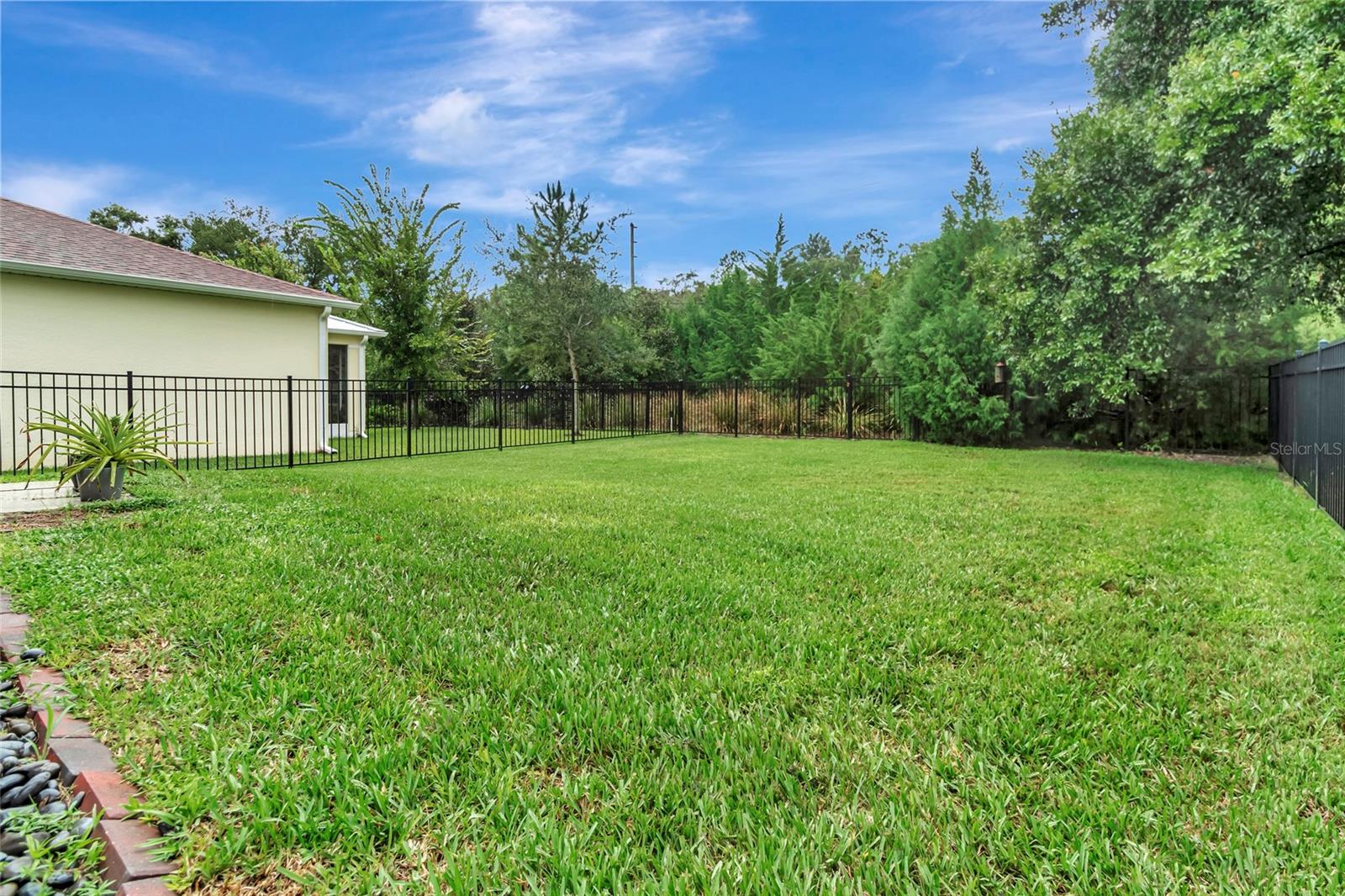 1143 BOBCAT CHASE BLVD