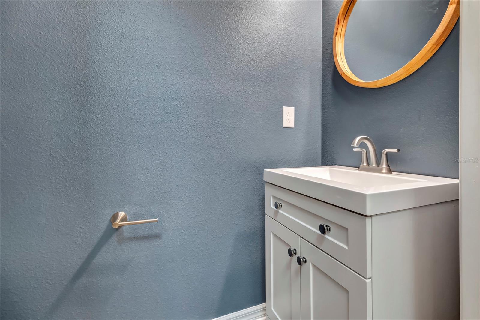 1143 BOBCAT CHASE BLVD