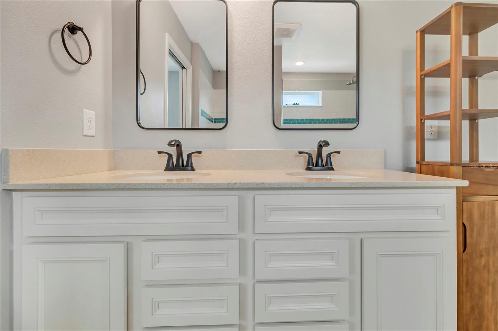 1143 BOBCAT CHASE BLVD