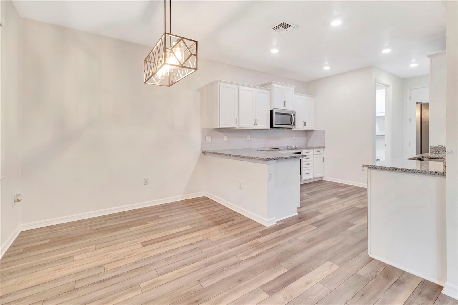 1143 BOBCAT CHASE BLVD
