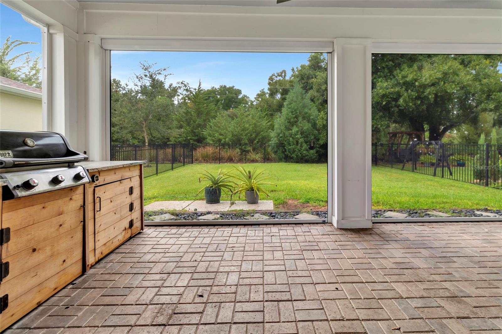 1143 BOBCAT CHASE BLVD