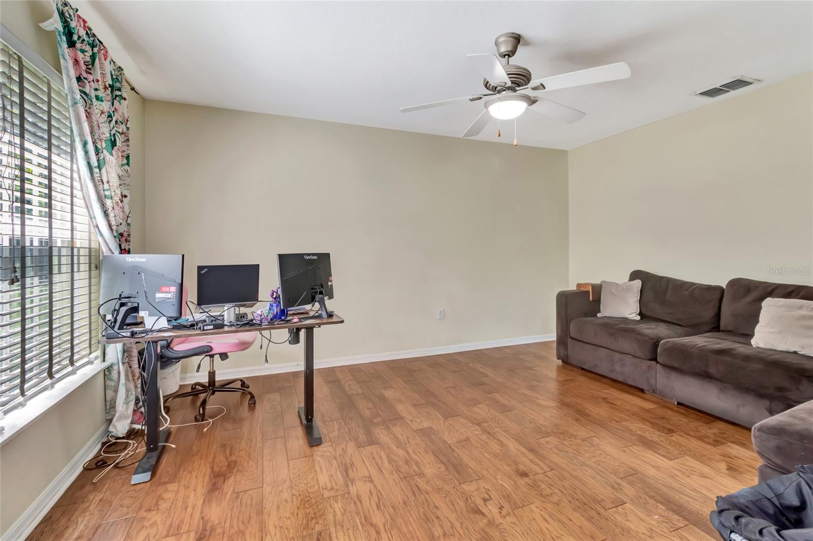 16434 MEREDREW LN