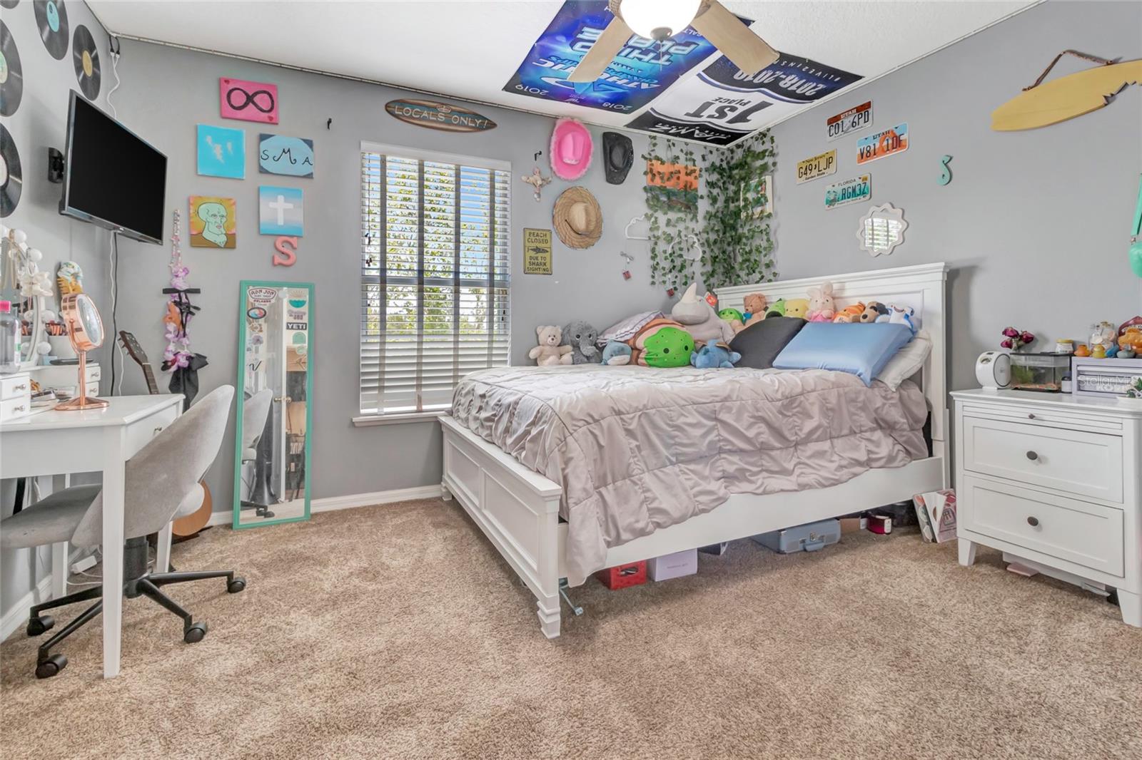 16434 MEREDREW LN