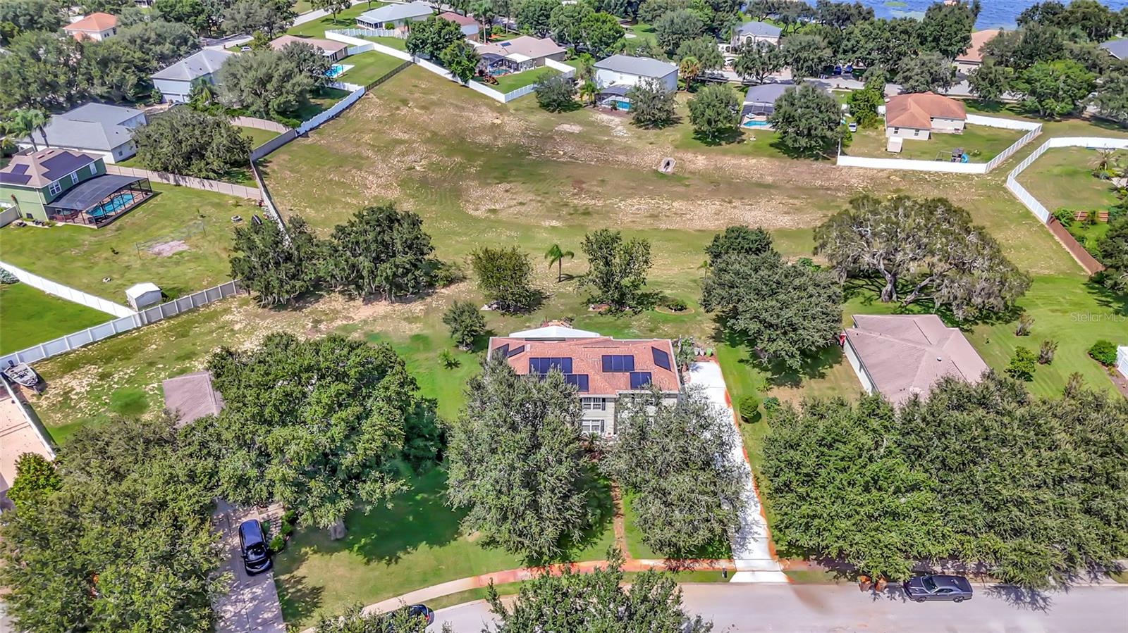 16434 MEREDREW LN