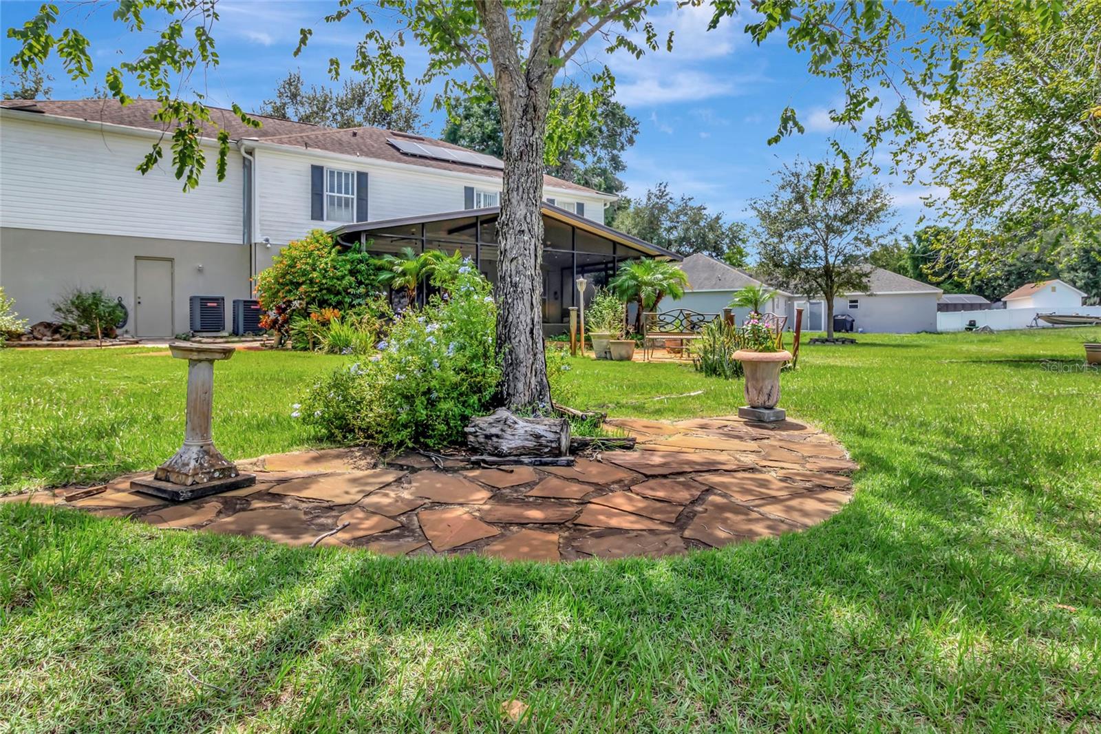 16434 MEREDREW LN